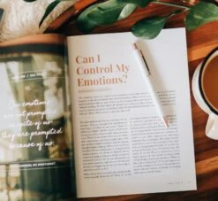 Emotions And The Heart: Study -Books Shop 117 1704 2