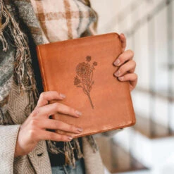 ESV Journaling Bible – Sierra Theme -Books Shop 204 0211 3