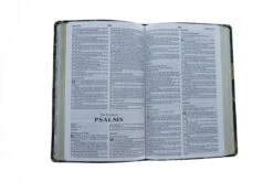 KJV, Mossy Oak UltraSlim Bible, Leathersoft, Brown -Books Shop 206 0445 4 1