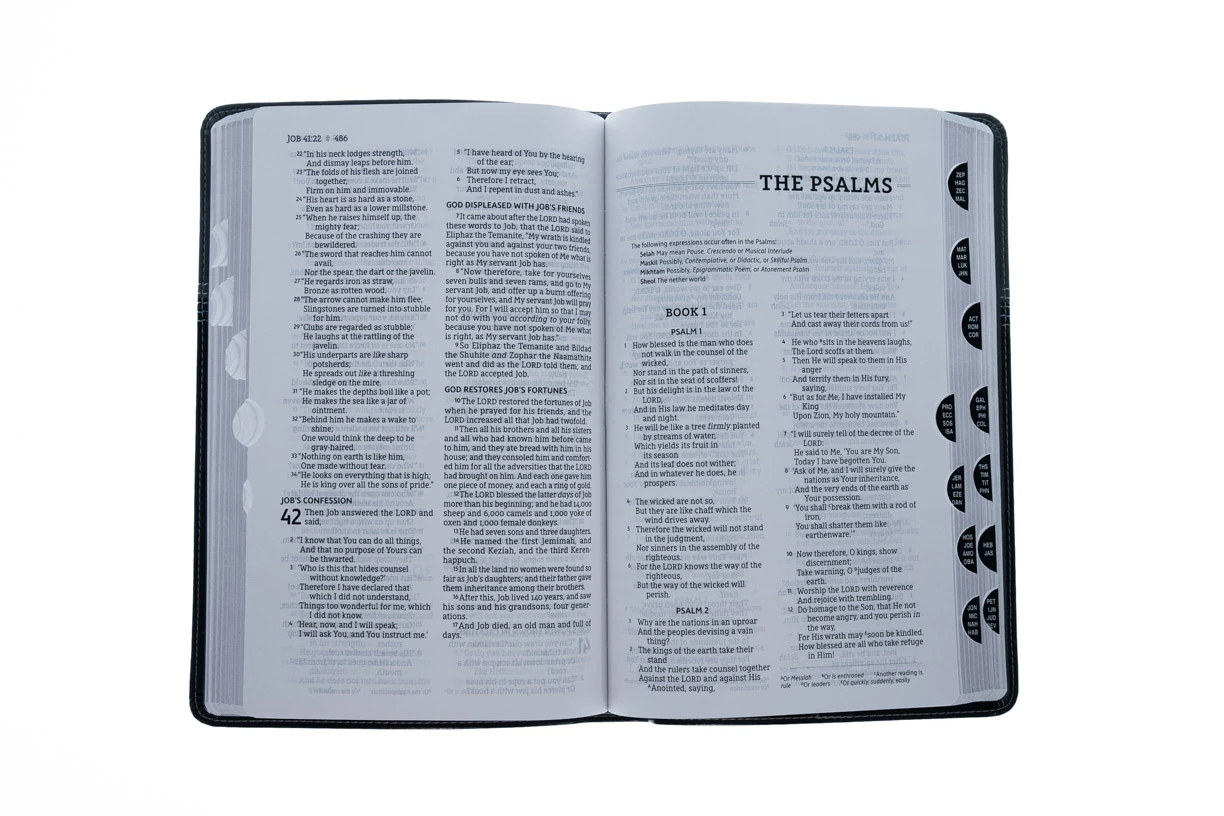 NASB, Thinline Bible, Leathersoft, Black, 1995 Text, Thumb Indexed 5 NASB, Thinline Bible, Leathersoft, Black, 1995 Text, Thumb Indexed - Image 3