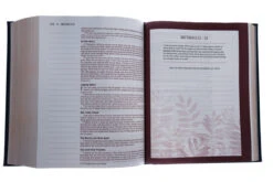 NIV, Our Family Story Bible, Leathersoft Over Board, Navy, -Books Shop 210 0469 4 1