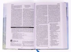 NASB MacArthur Daily Bible 2nd Edition -Books Shop 226 0008 1